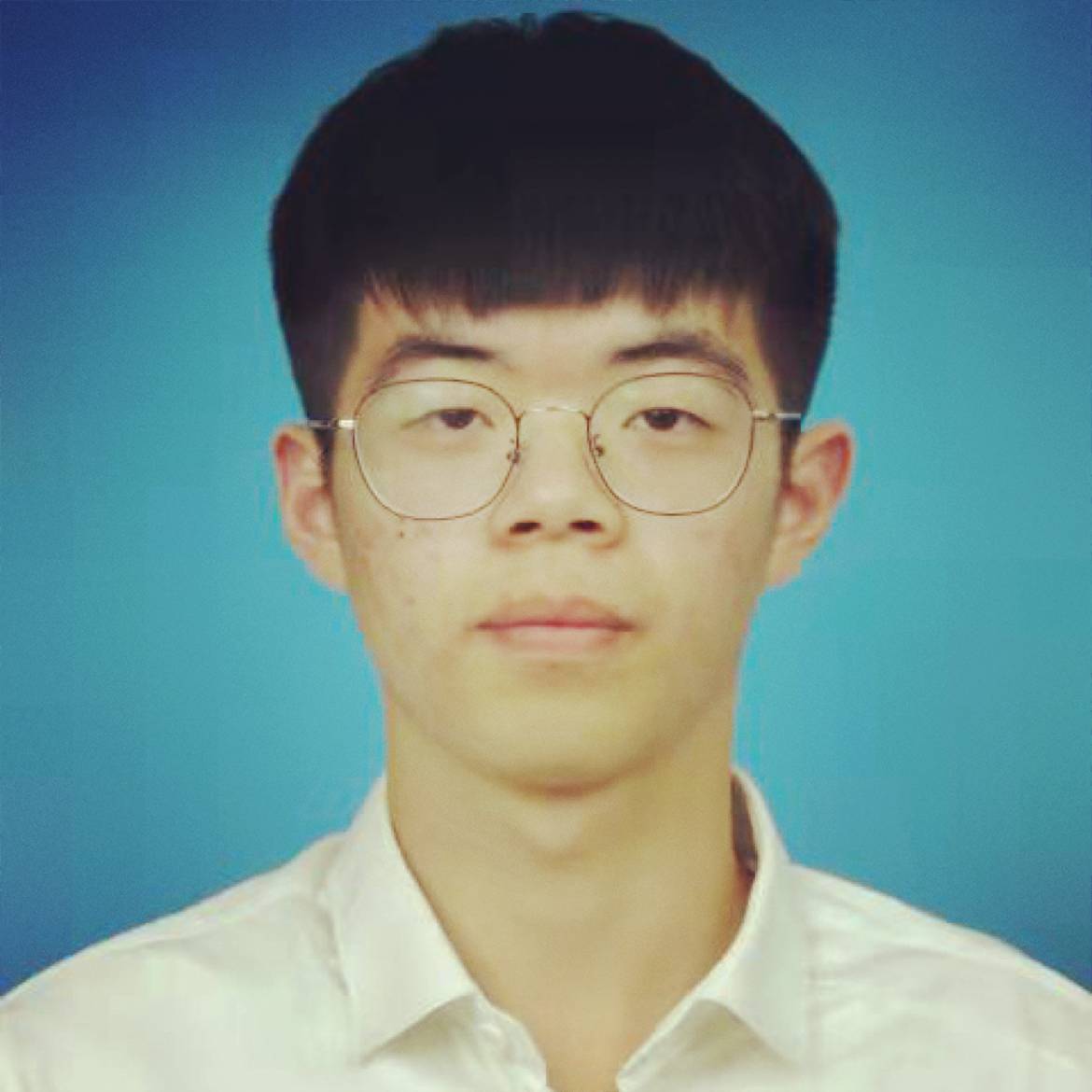 盼望蹁跹单薄的照片