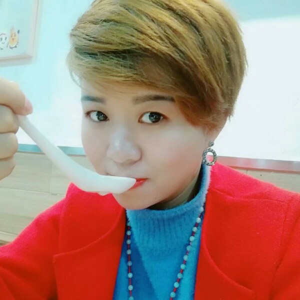 忧郁云朵584的照片