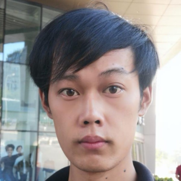 魅力酷男小峰帅的照片