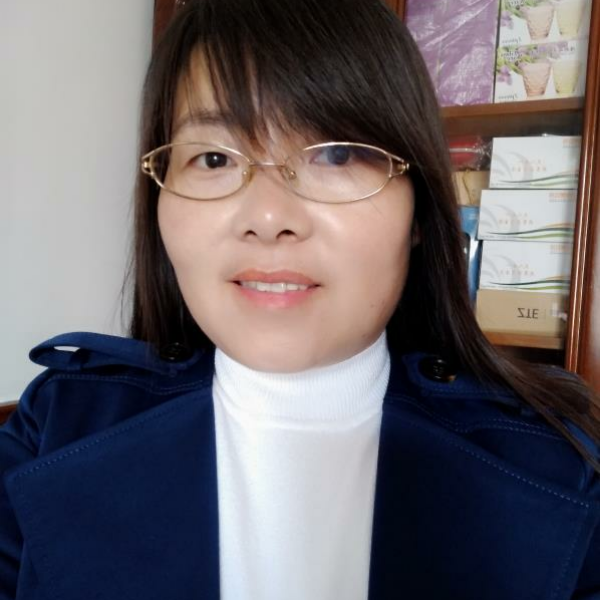 香菇笑敏感的照片