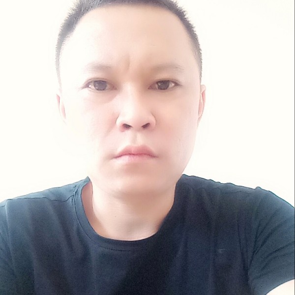 李伟朋的照片