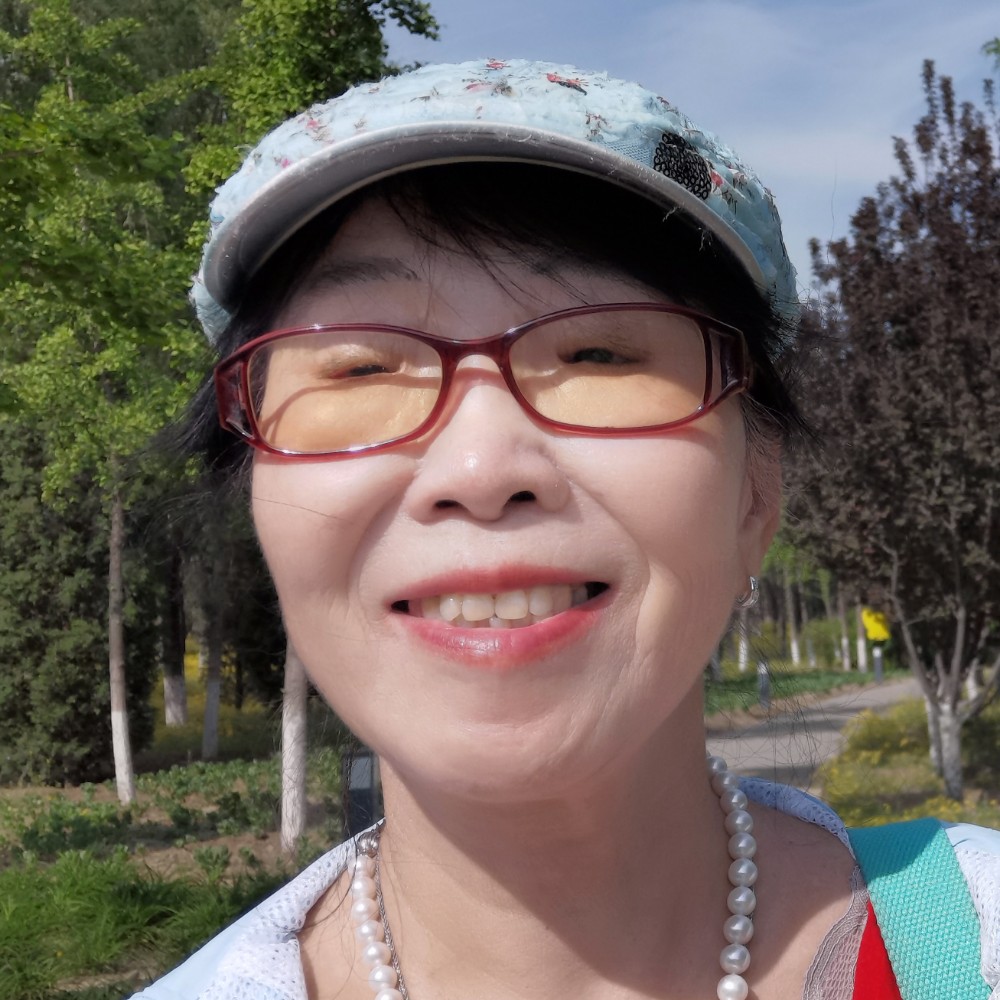 现代回首晨曦的照片
