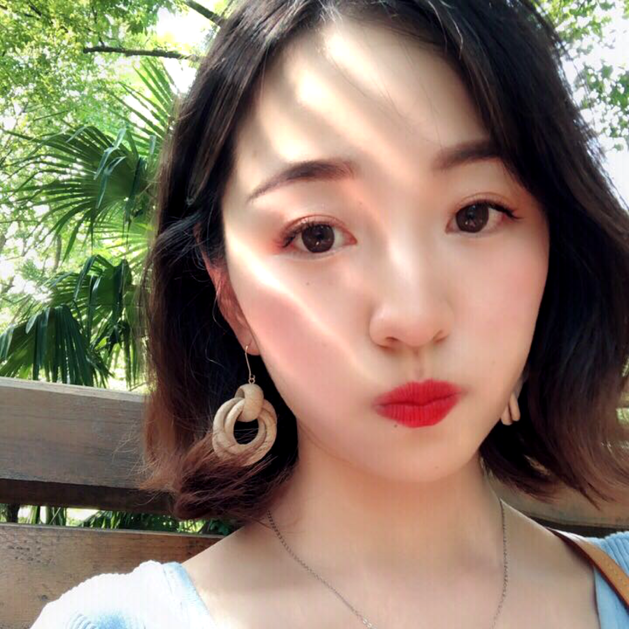 若溪吃醋自然的照片
