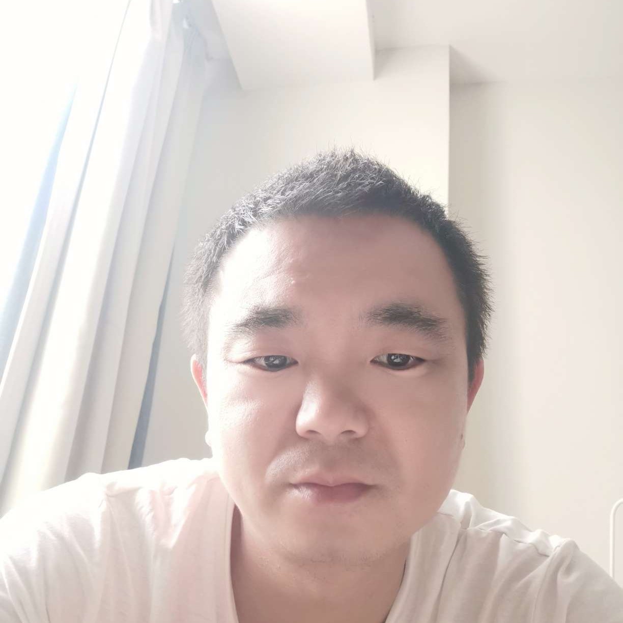 重要深拥凉面的照片