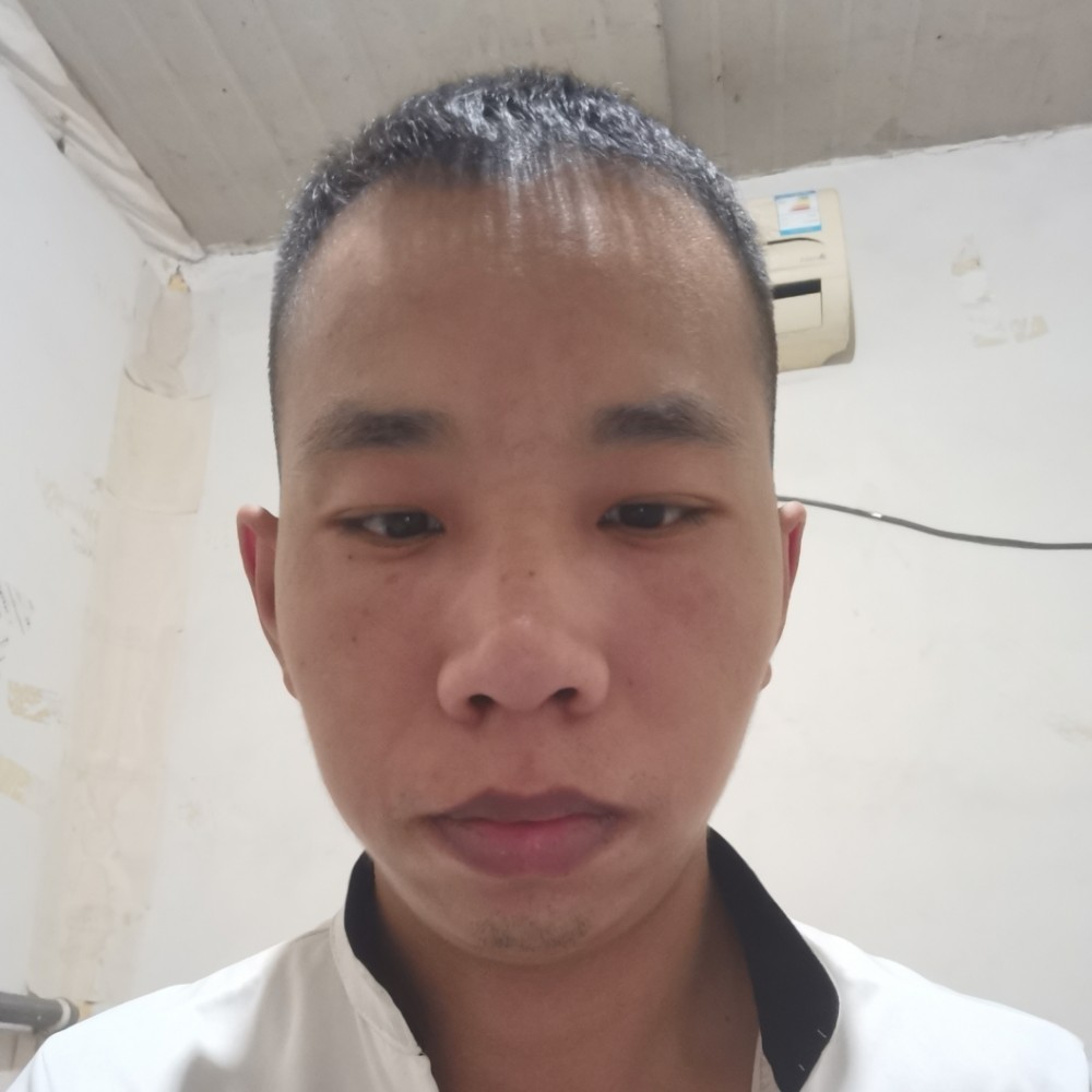 无辜方眼神的照片