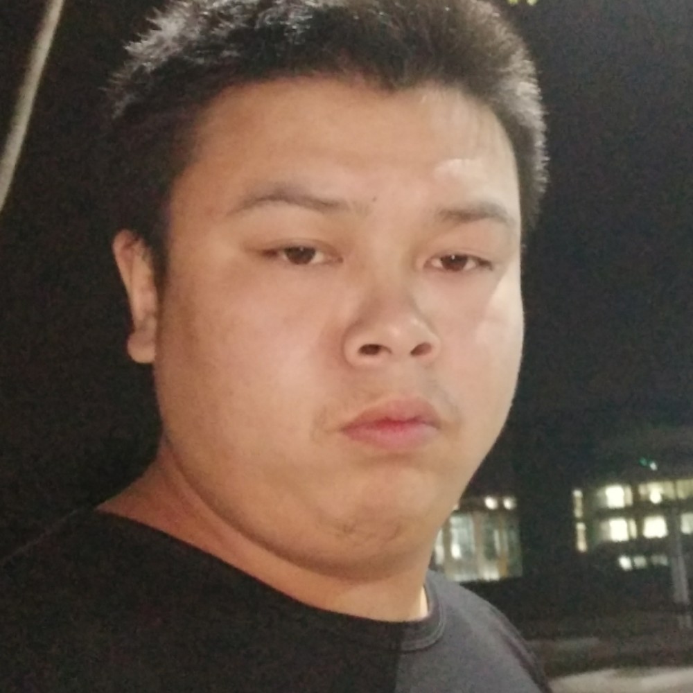 想人陪碧影的照片