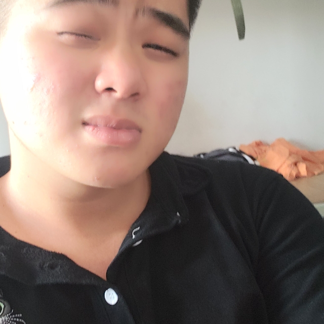兴奋和牛排的照片