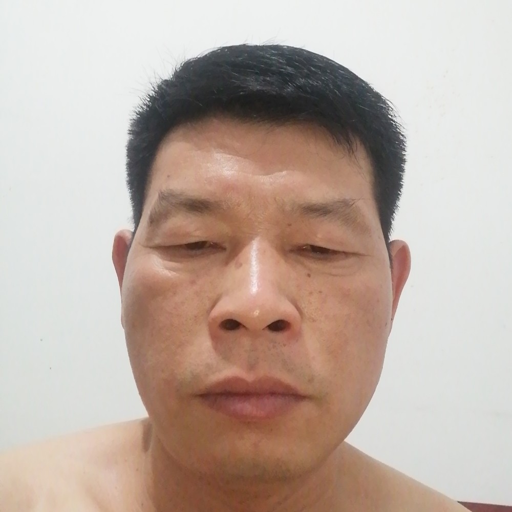 孝顺浅吻锦瑟的照片