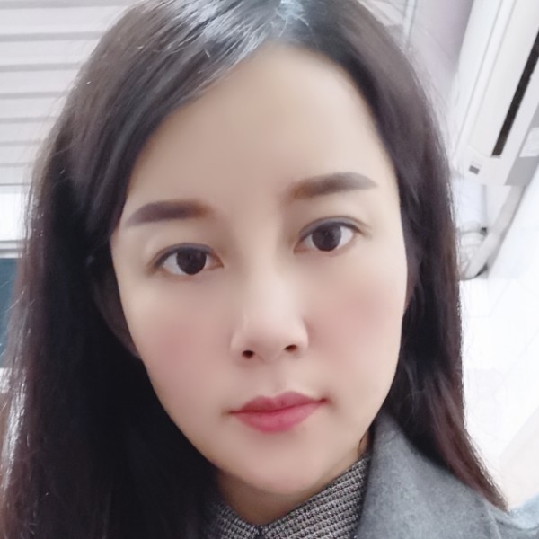 董梅英的照片