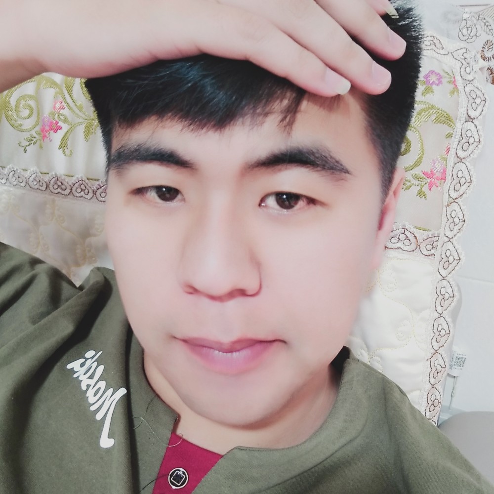 黄少裕的照片
