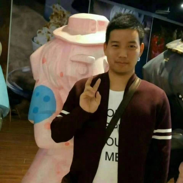 震动火龙果许明辉的照片