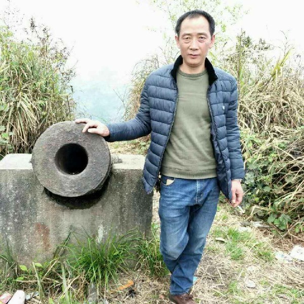 煤矿工作。的照片