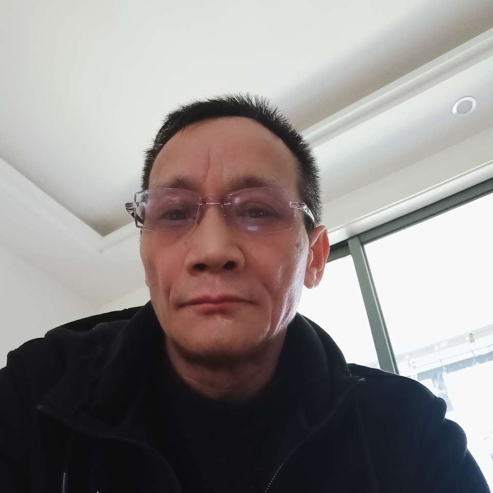 忧伤放弃金针菇的照片