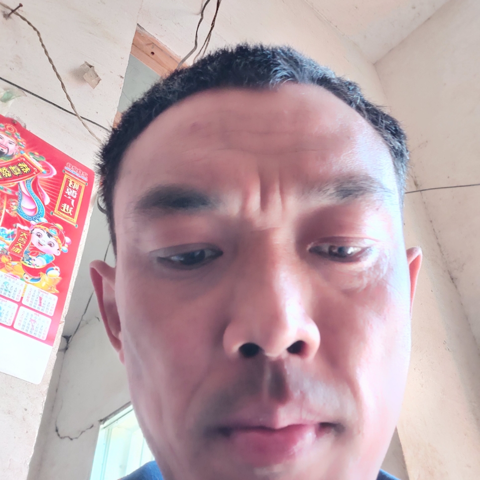 威武英雄的照片