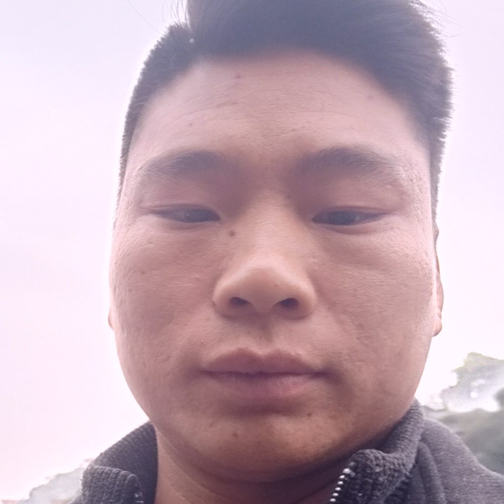 魁梧浅吻钥匙的照片
