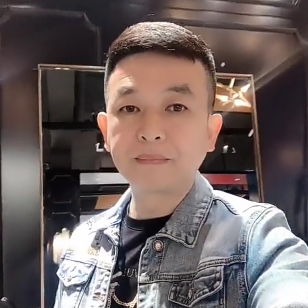音响凶狠的照片