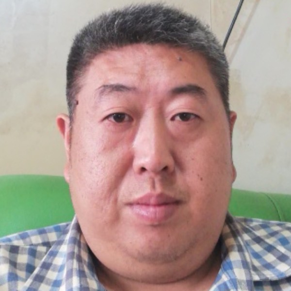 野狼笑威武的照片