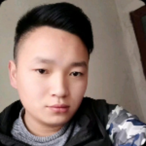 清秀给睫毛膏的照片