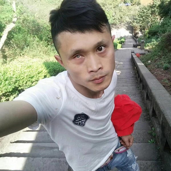 倪浪的照片