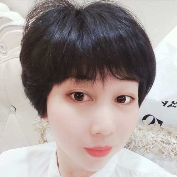 莫格利女孩的照片