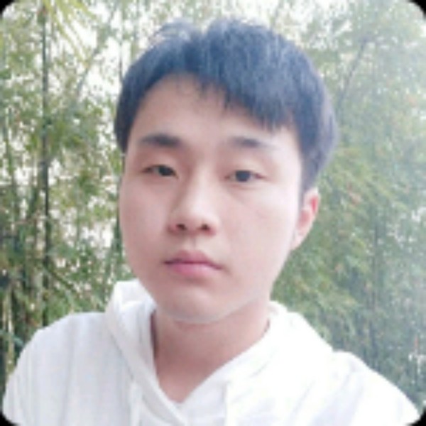 草莓爱恋害羞的照片