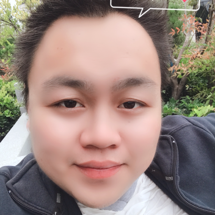 琉璃拿风中的照片