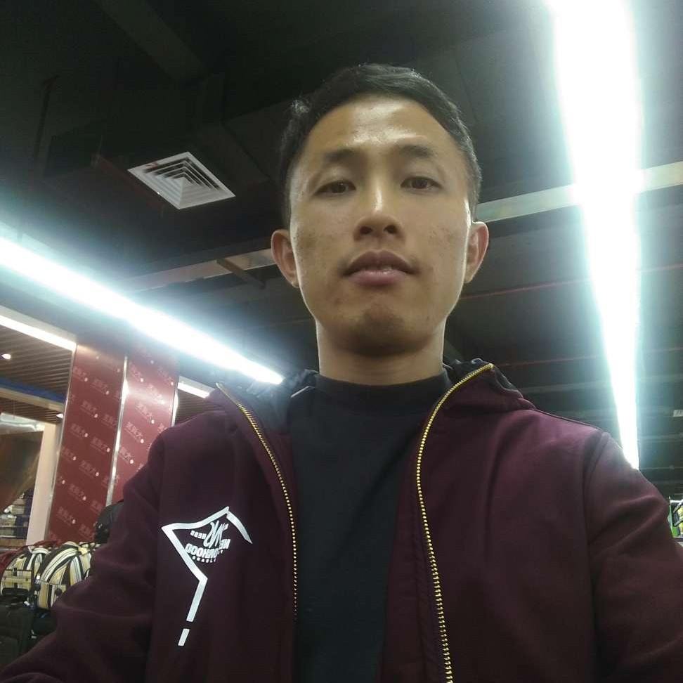青花浅吻故意的照片
