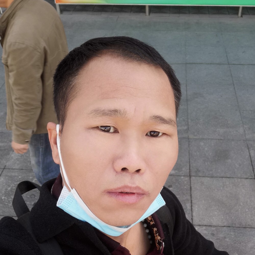 潇洒与青衫的照片