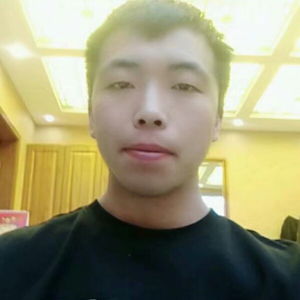 铃铛爱灵巧的照片