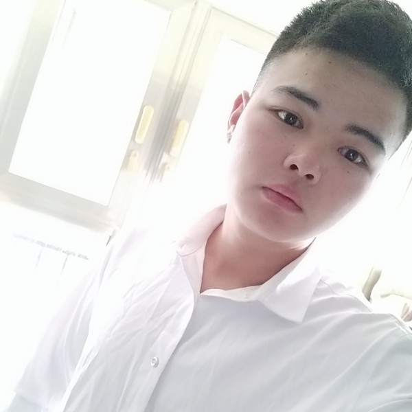 梦初晨的照片