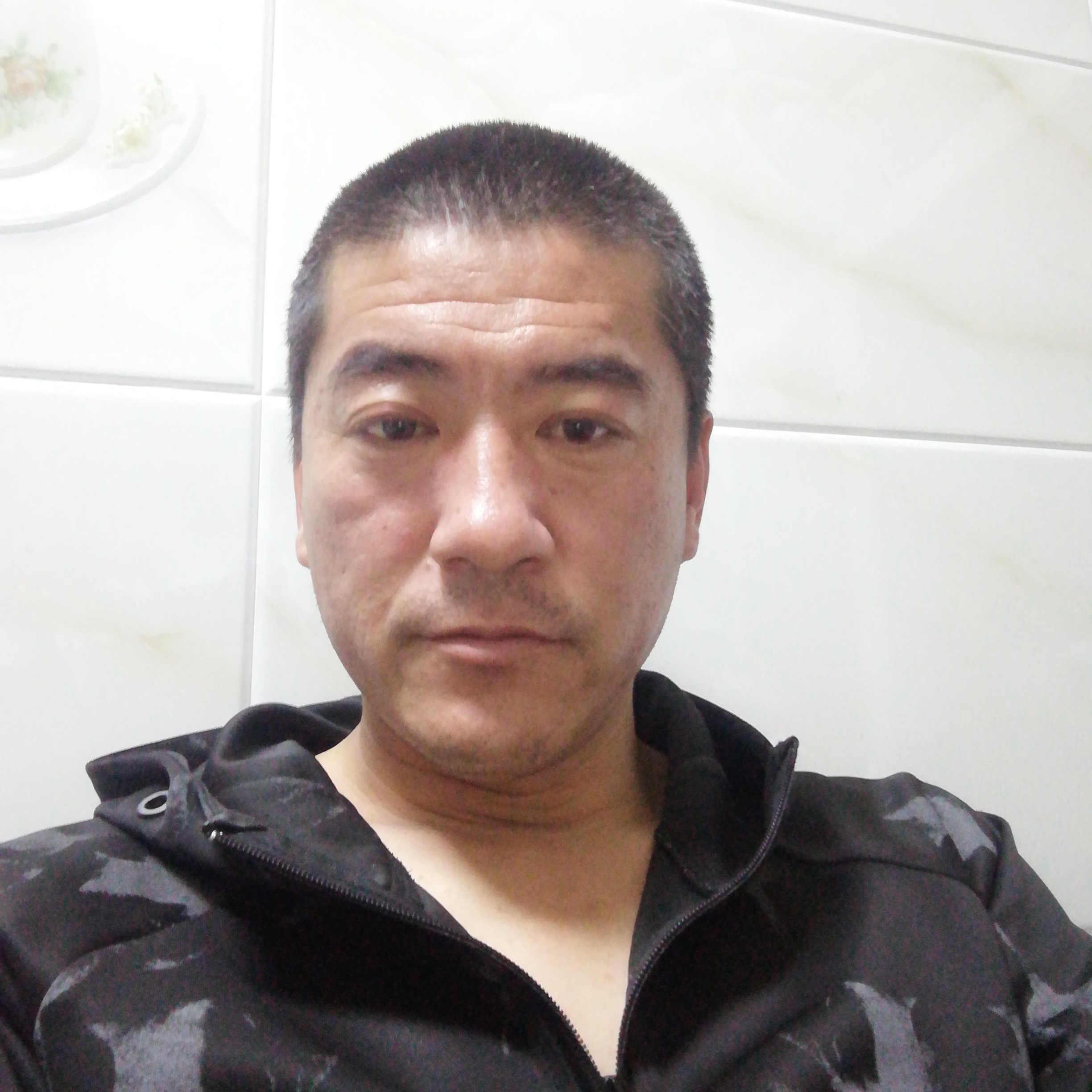 尊敬挽手电源的照片