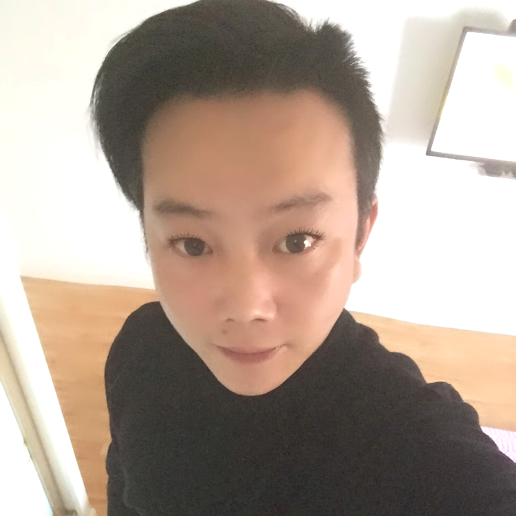 结实凝眸百合的照片