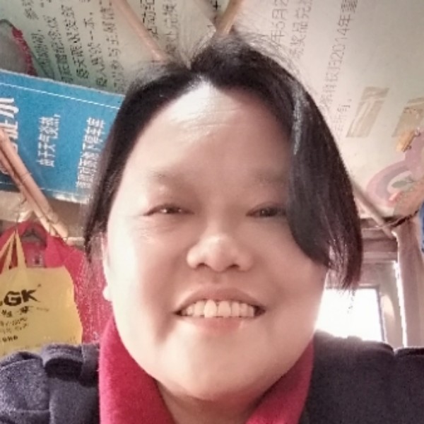 在上班的照片