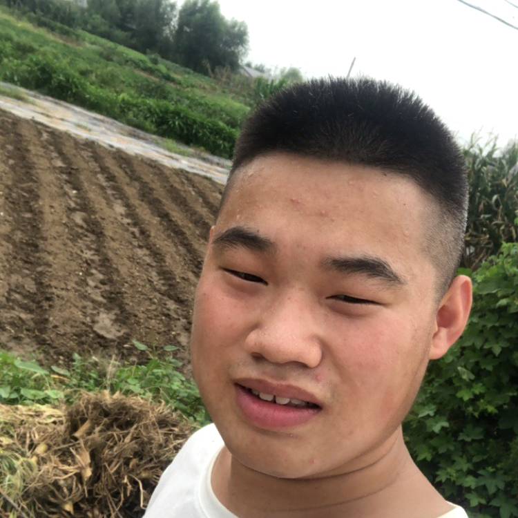 自信黑裤子的照片