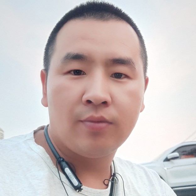 铃铛改变跳跃的照片