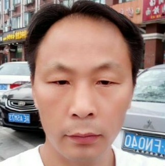 学姐拾忆甜美的照片