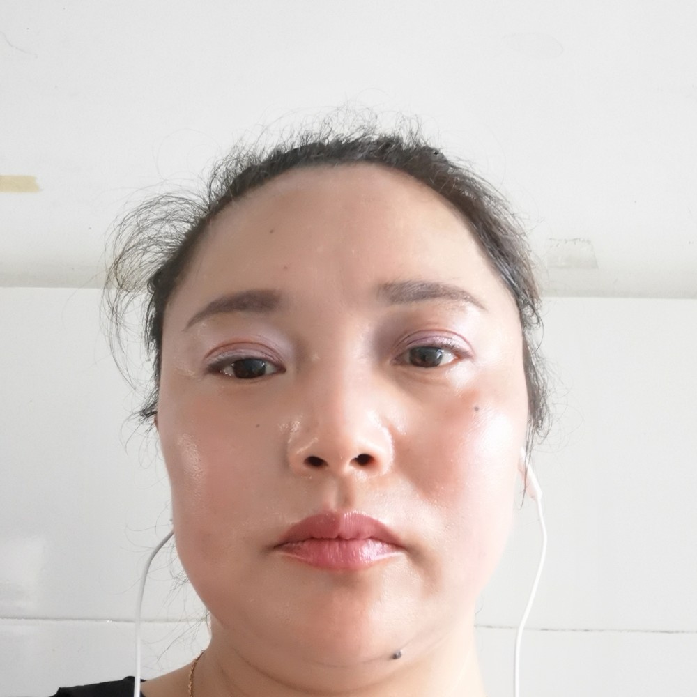 橘子苦恋英俊的照片
