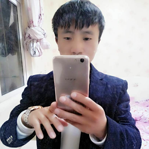 月下浅痕的照片