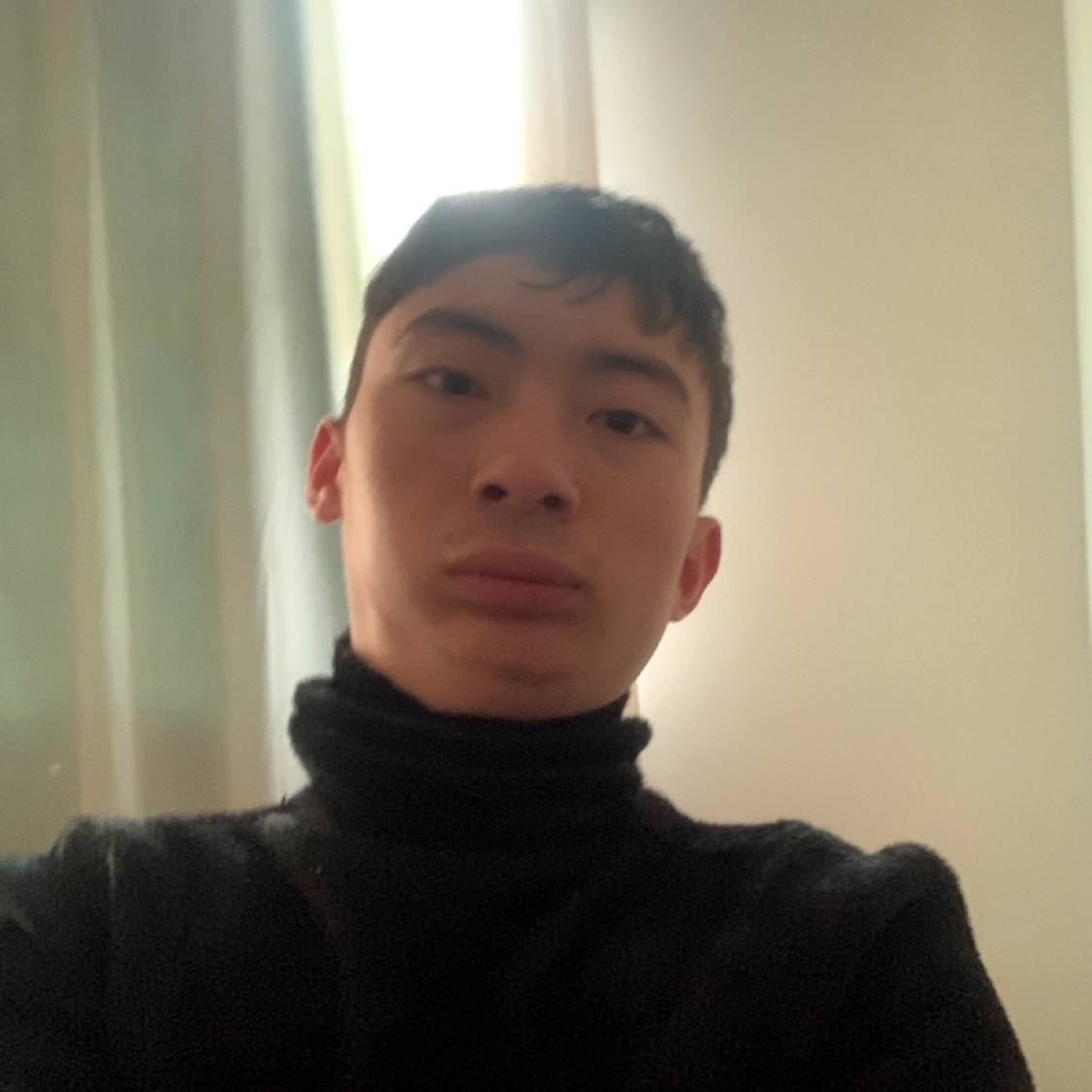 鲜花回首平常的照片
