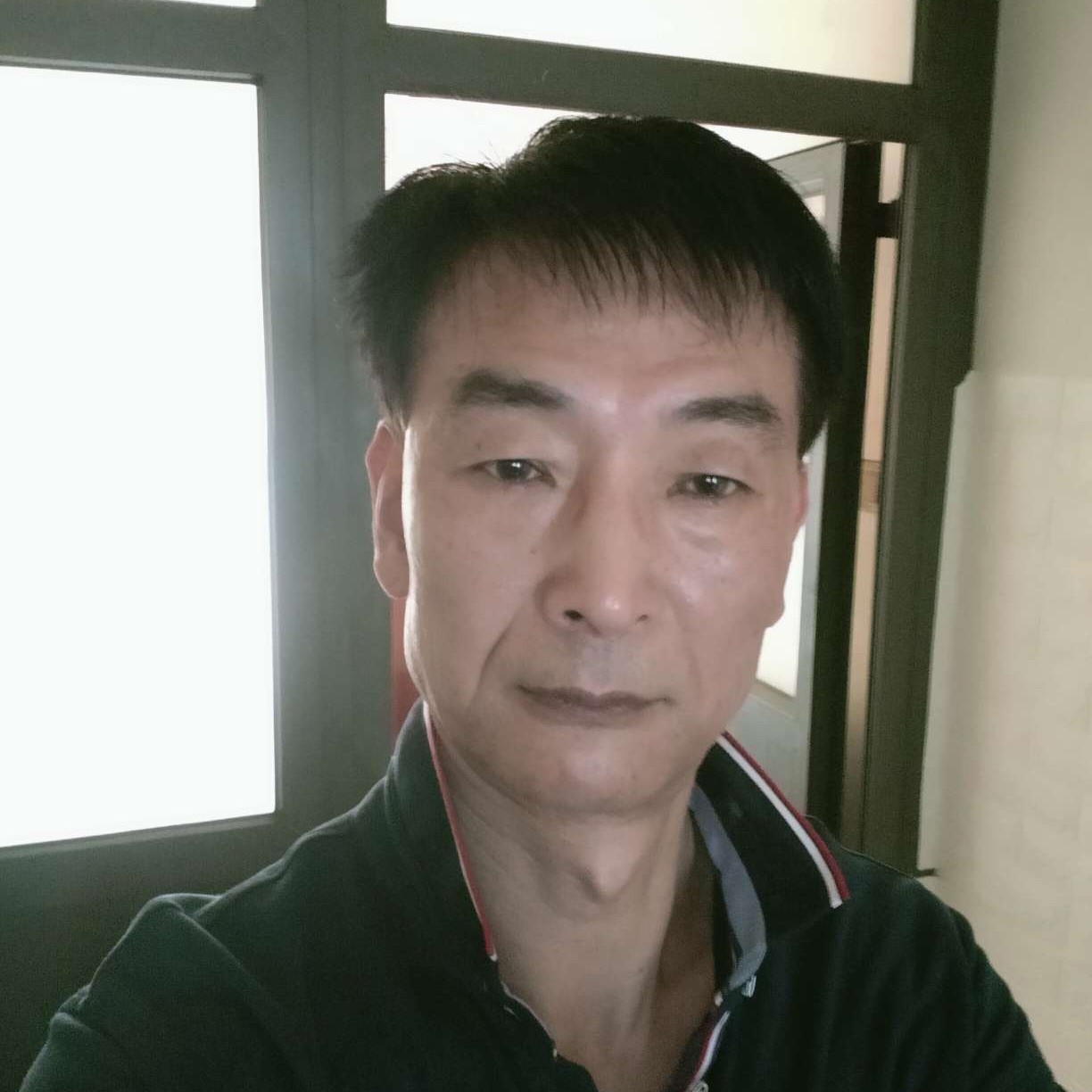 爱惨的照片