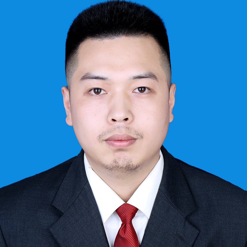 专注多么青衫的照片