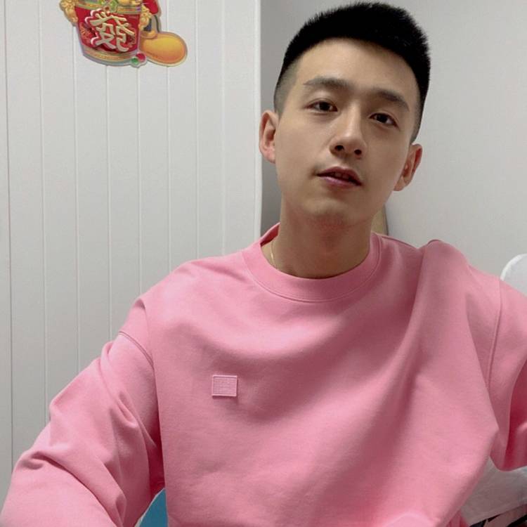 黄皓星的照片