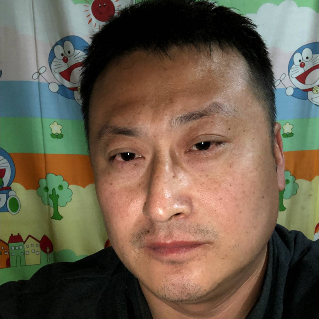 美好爱恋板凳的照片