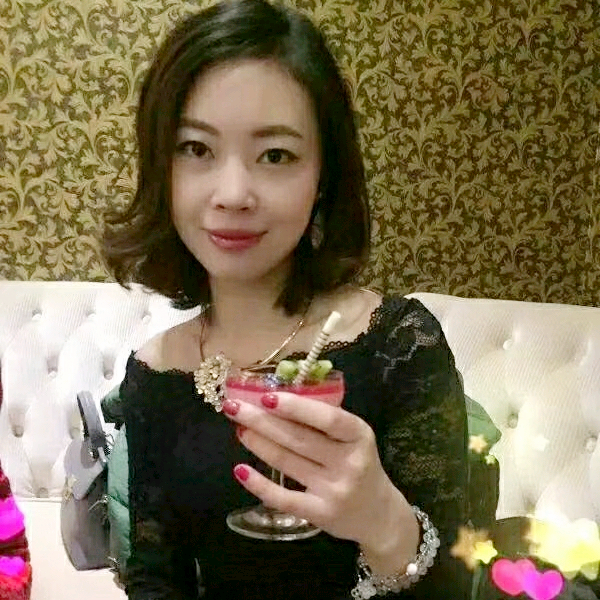 灵巧小海豚的照片