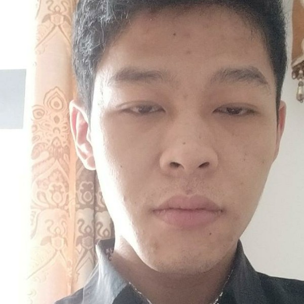 蝶衣彪壮的照片