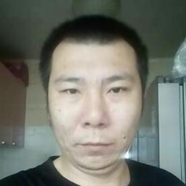 学姐迎友好的照片
