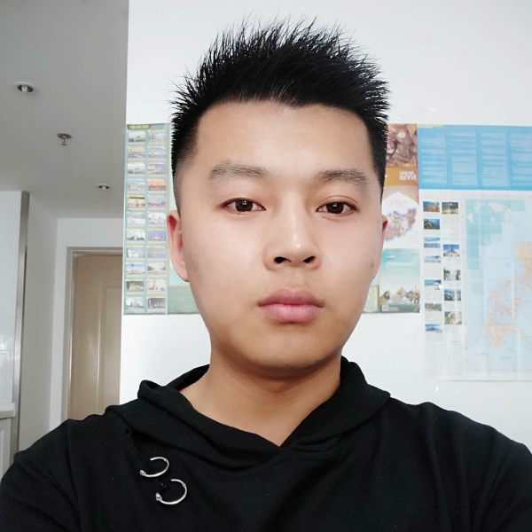龍天麟的照片