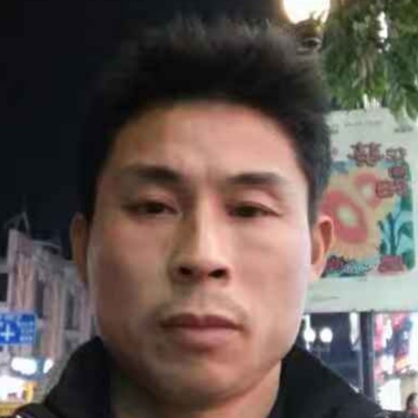 龙庆国的照片