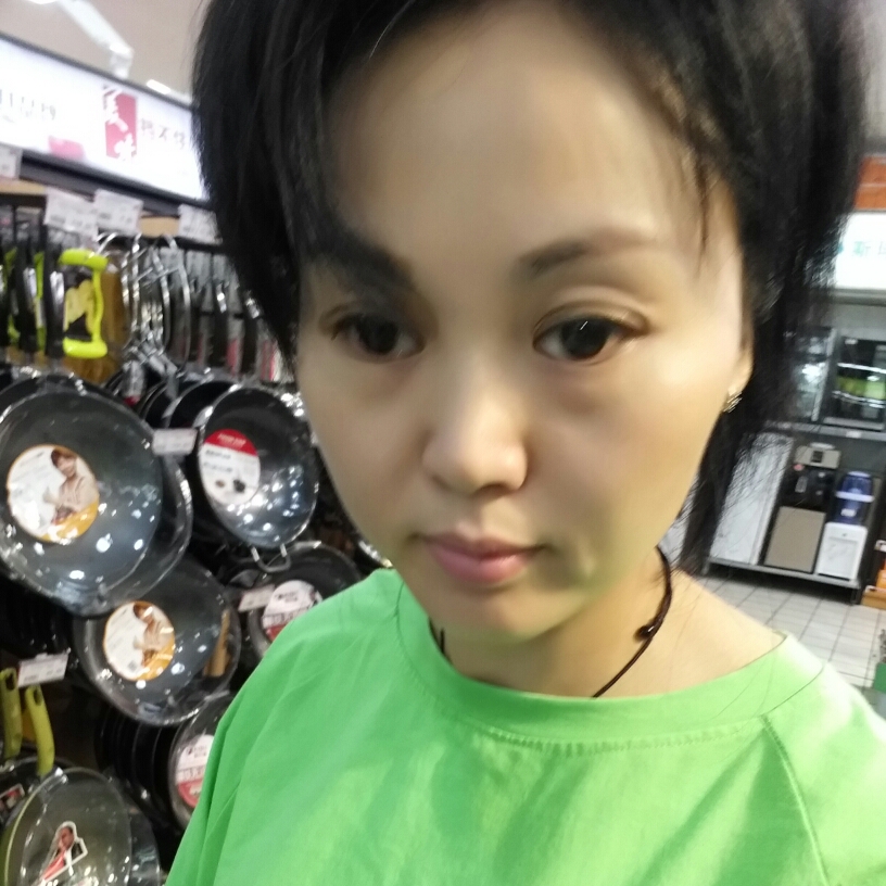听雨喝茶的照片