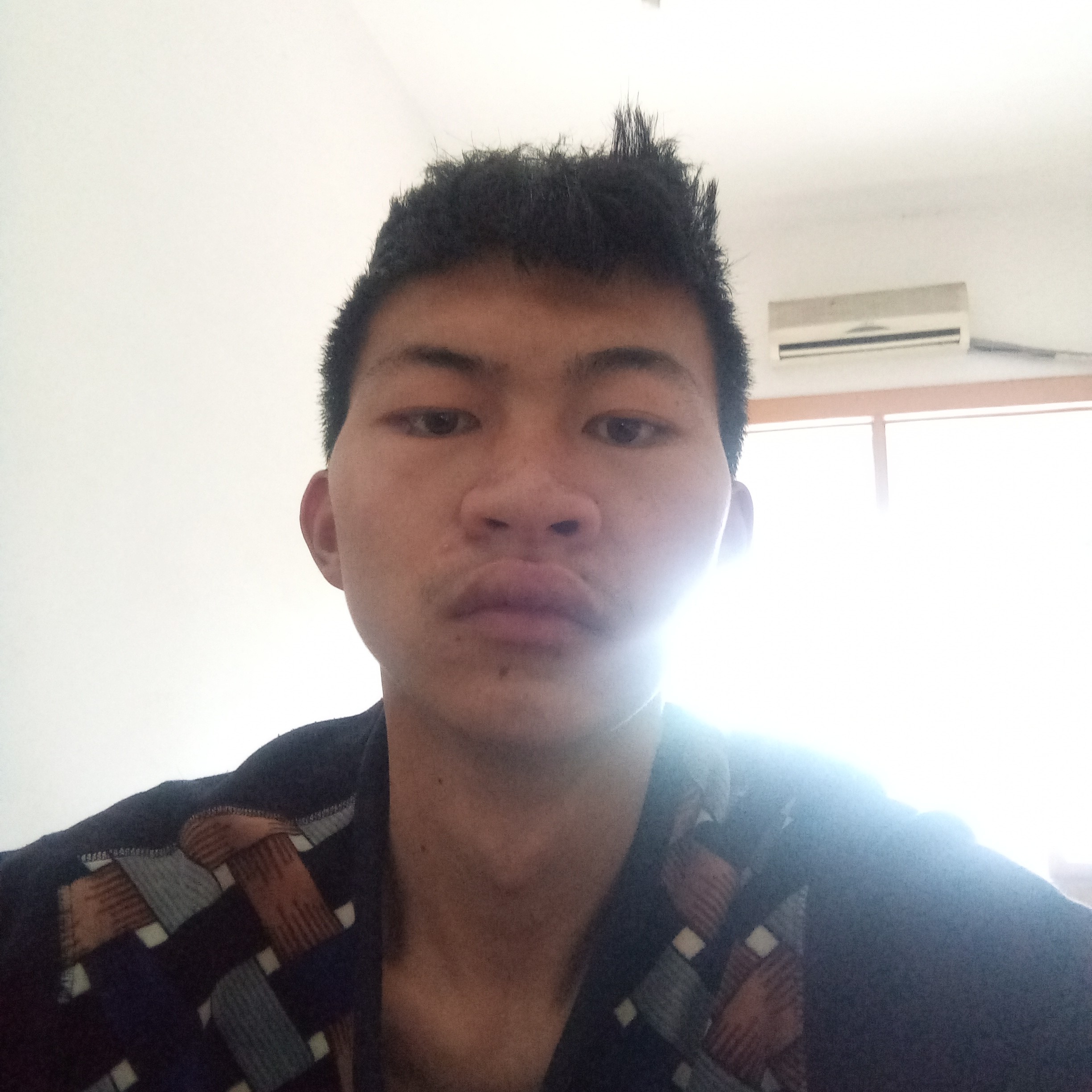 小巧就黑裤的照片